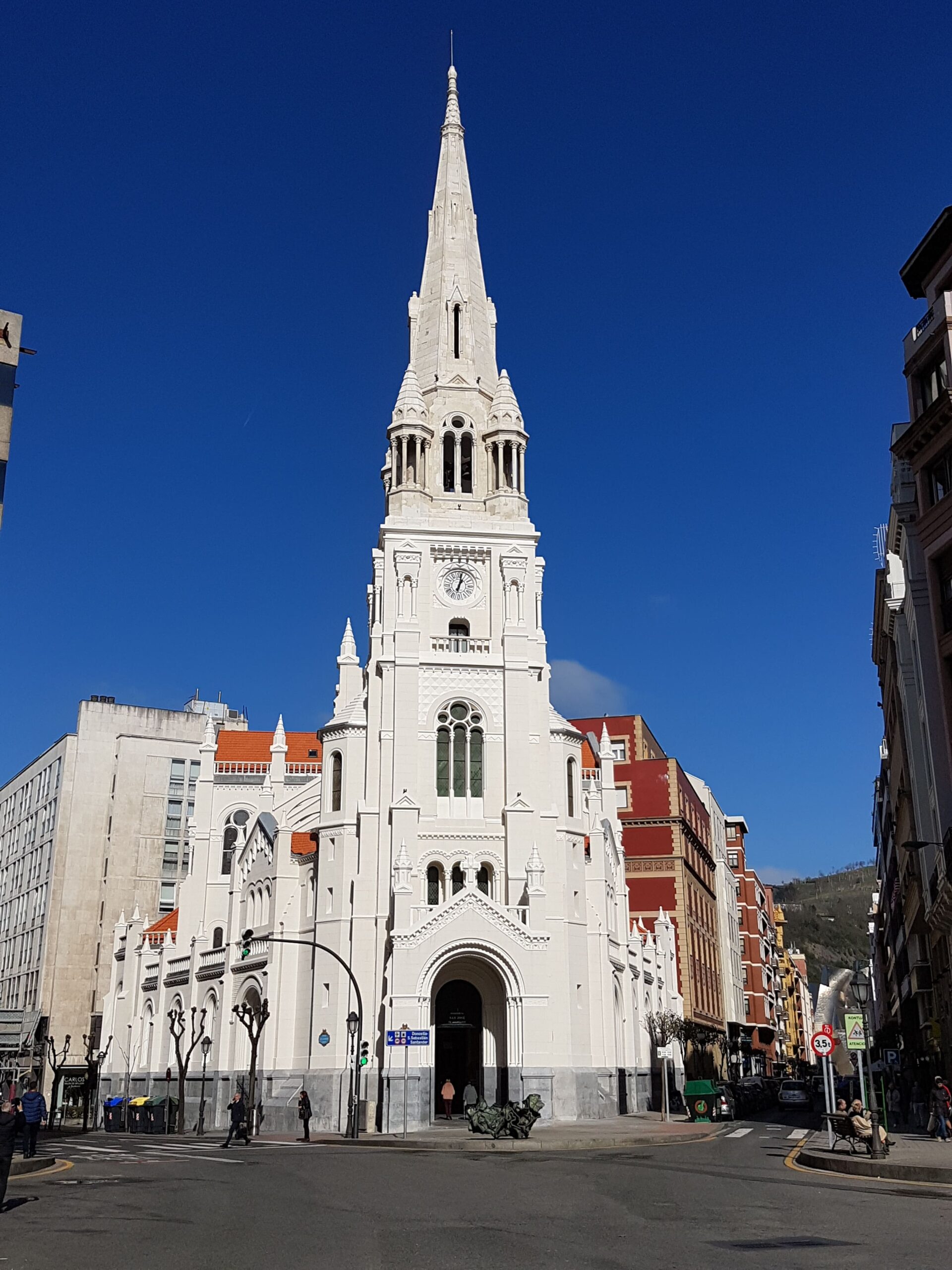 Iglesia de San José de la Montaña en Bilbao, opción para bodas íntimas